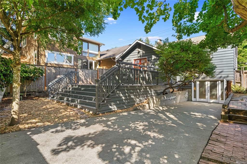 7525 25th Avenue NW Seattle, WA 98117